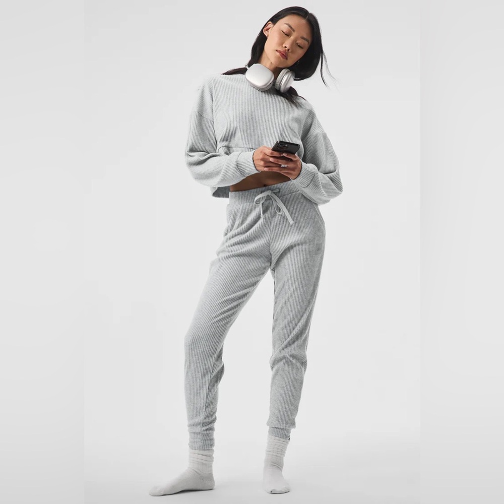 Alo Yoga Muse Sweatpants Heather Grey Size XS EXTRA SMALL